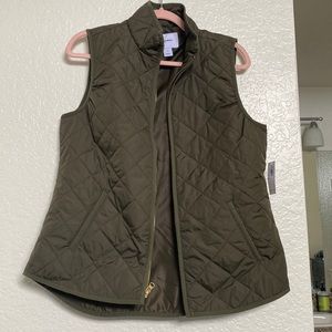 Never worn, puffer vest